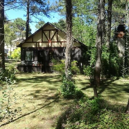 Cabana En Carilo Villa Екстериор снимка
